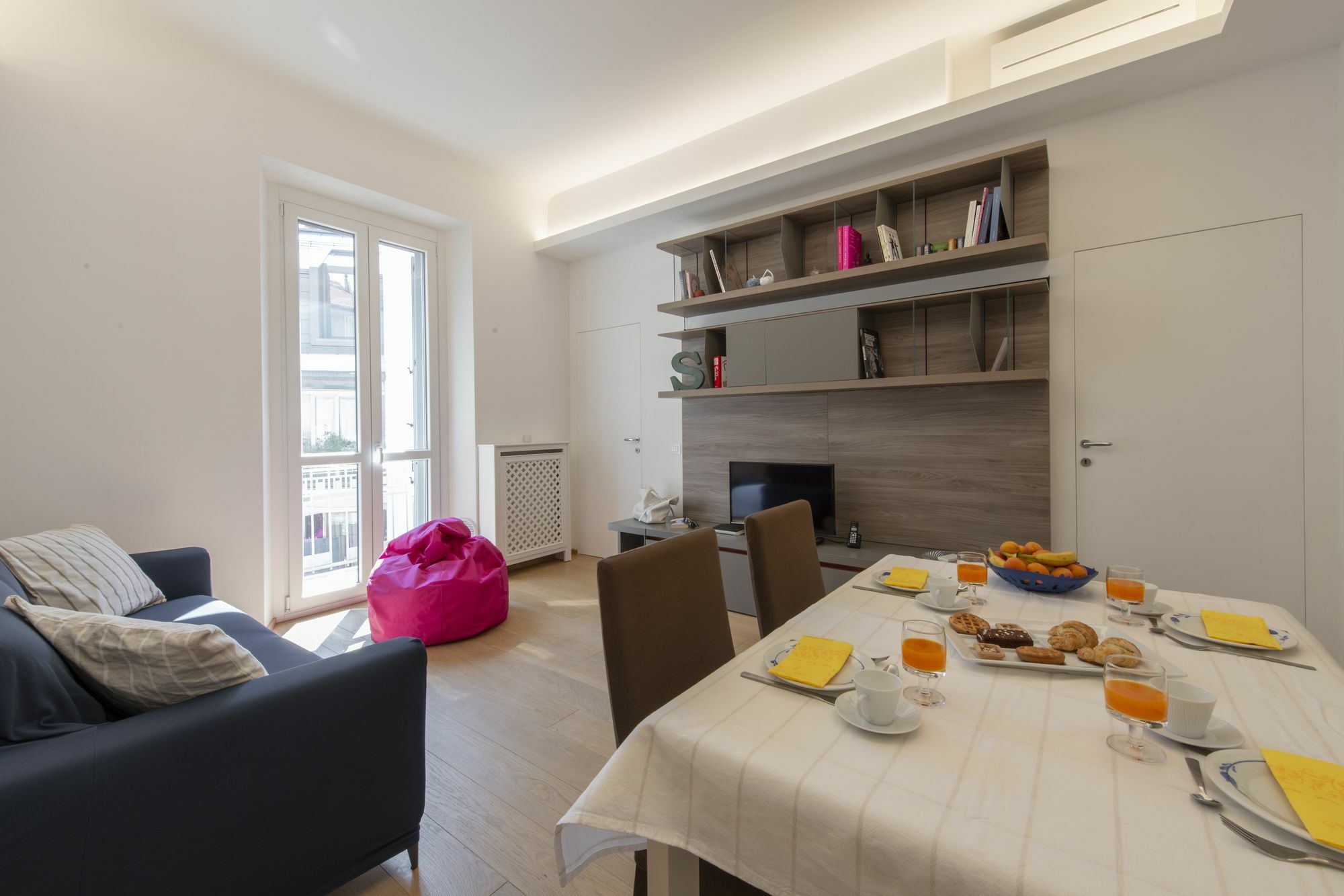 Wagner - Corso Vercelli Apartment
