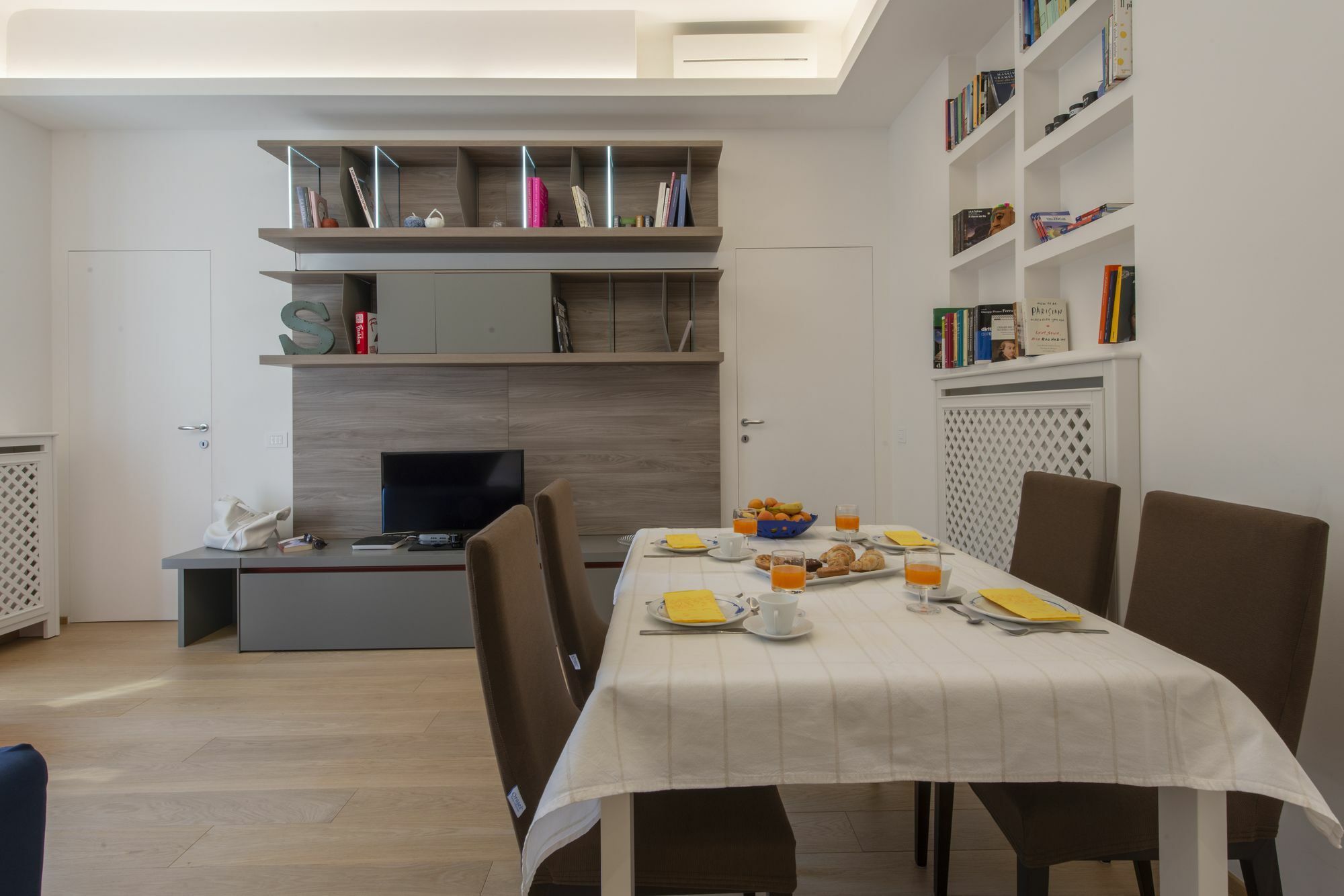 Wagner - Corso Vercelli Apartment *