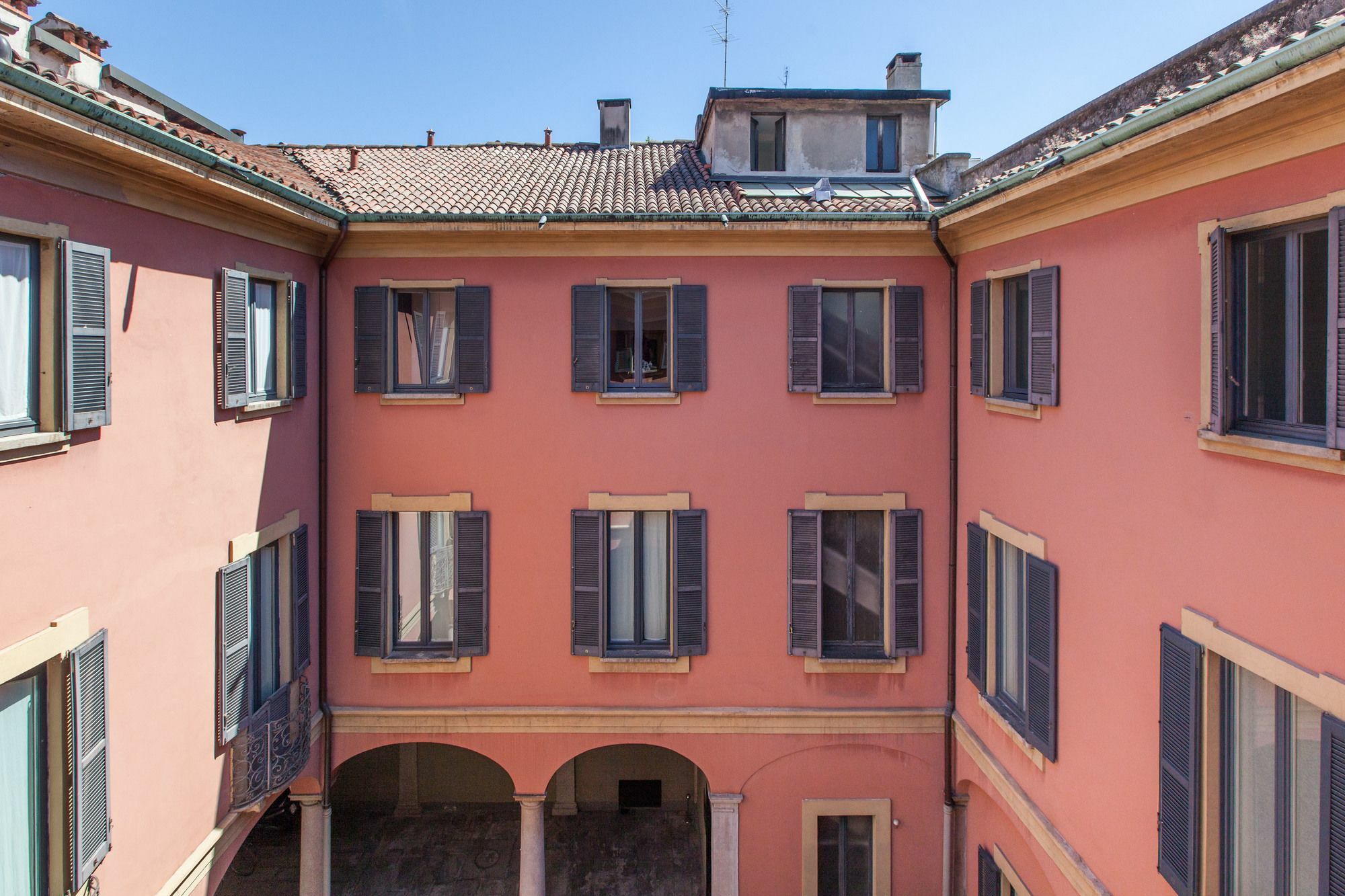 Easyhomes - San Babila Monforte Apartment *