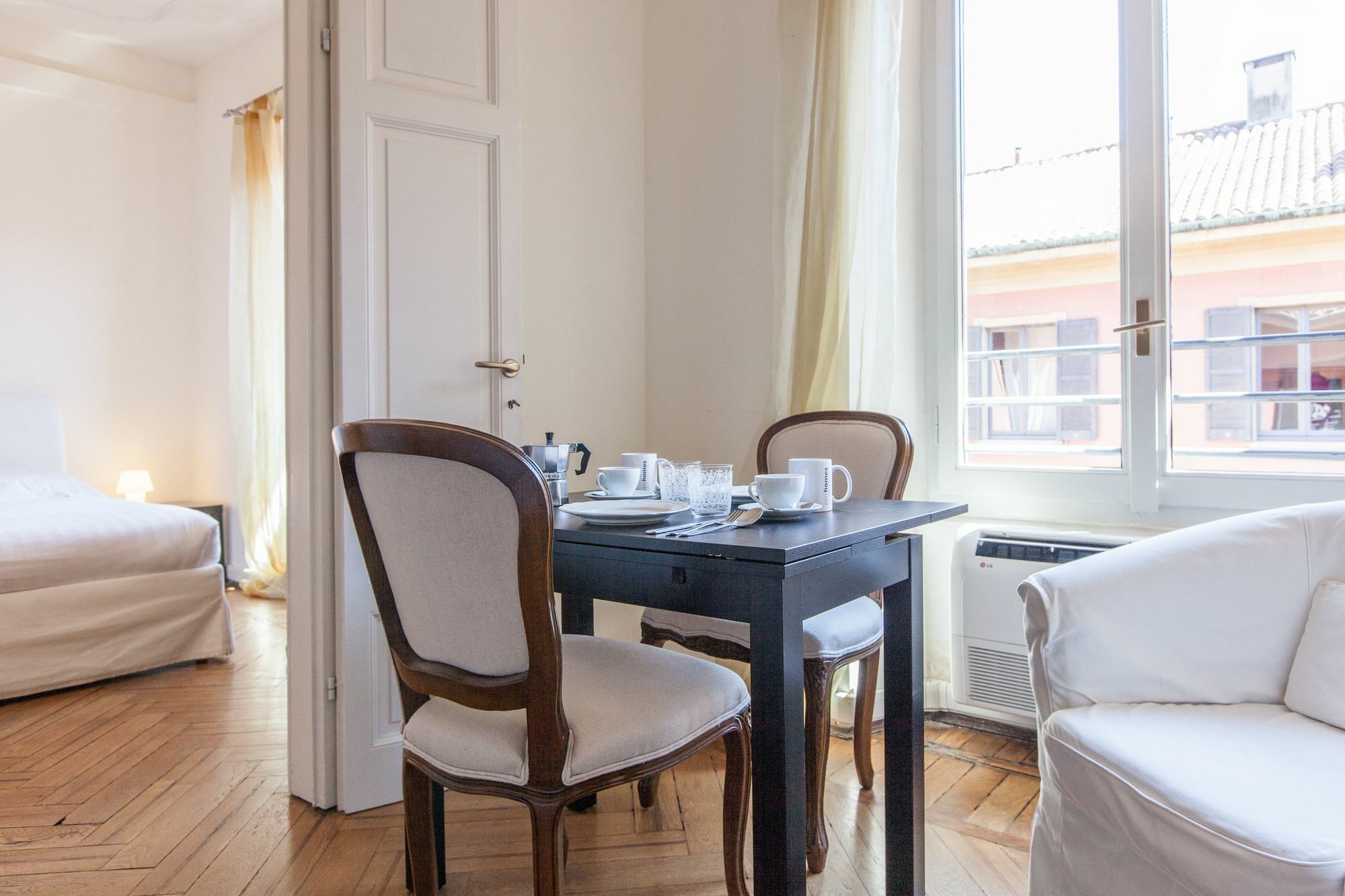 Easyhomes - San Babila Monforte Apartment *