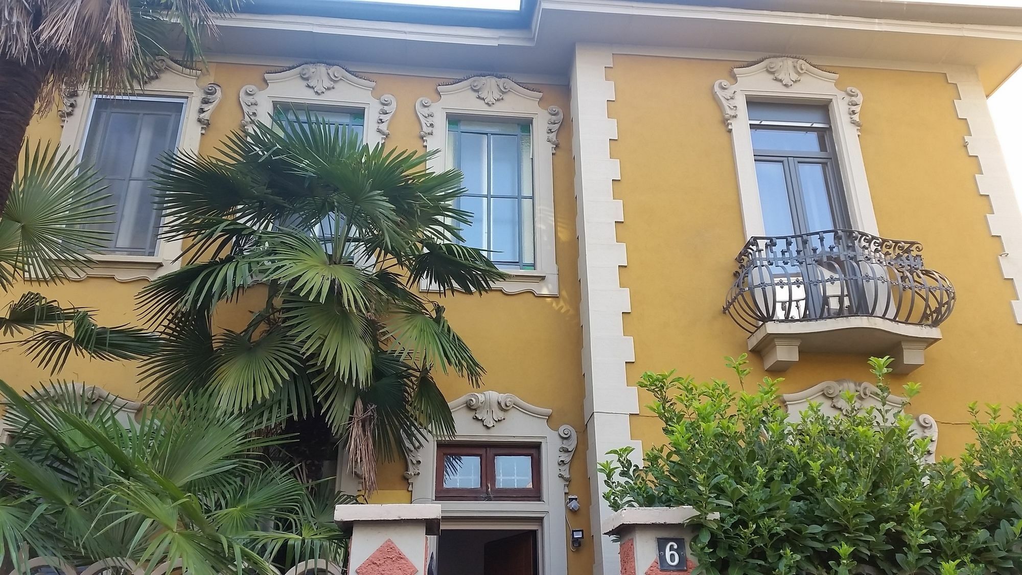 Villa Casa Liberty Milan