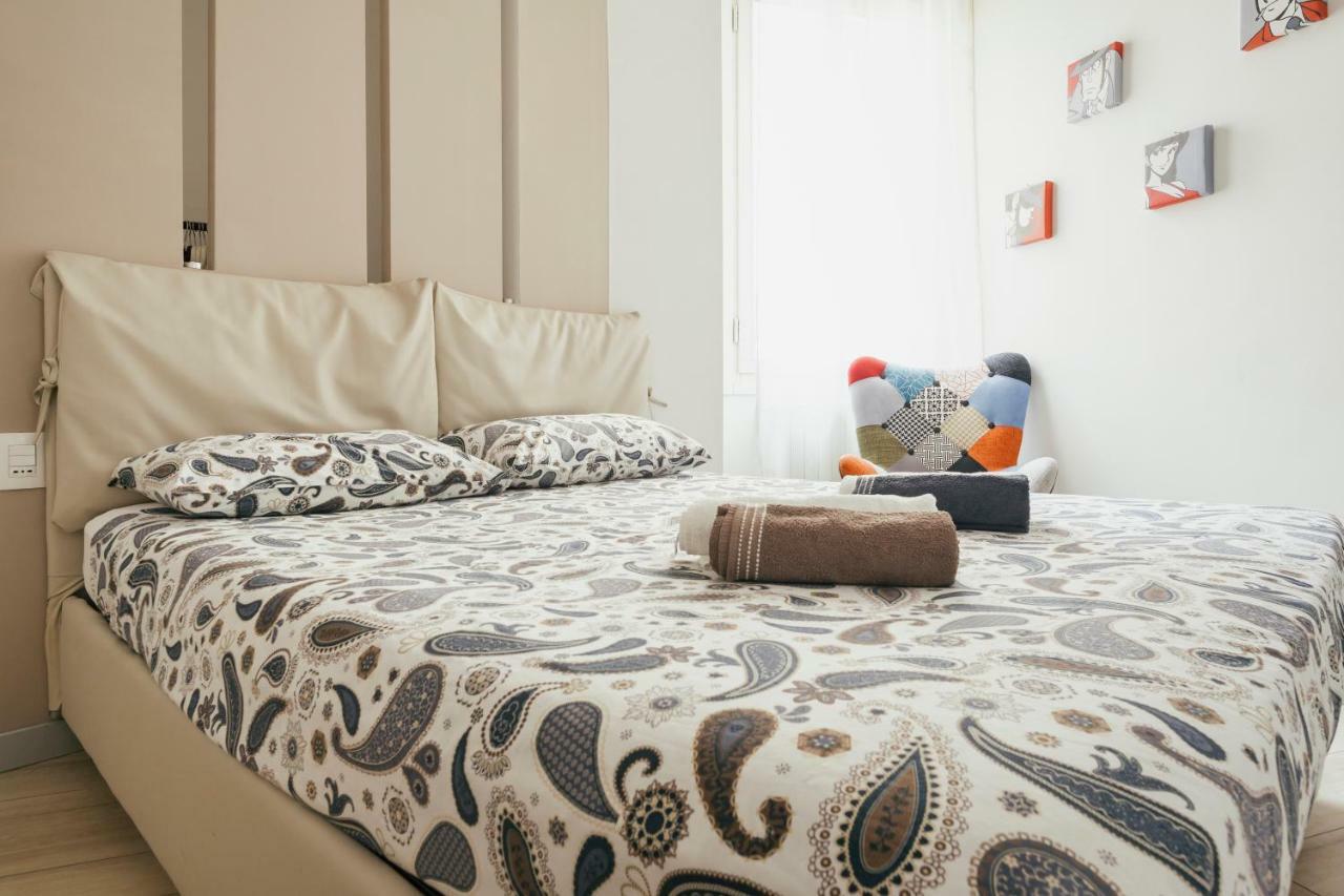 Chromotherapy House Apartment