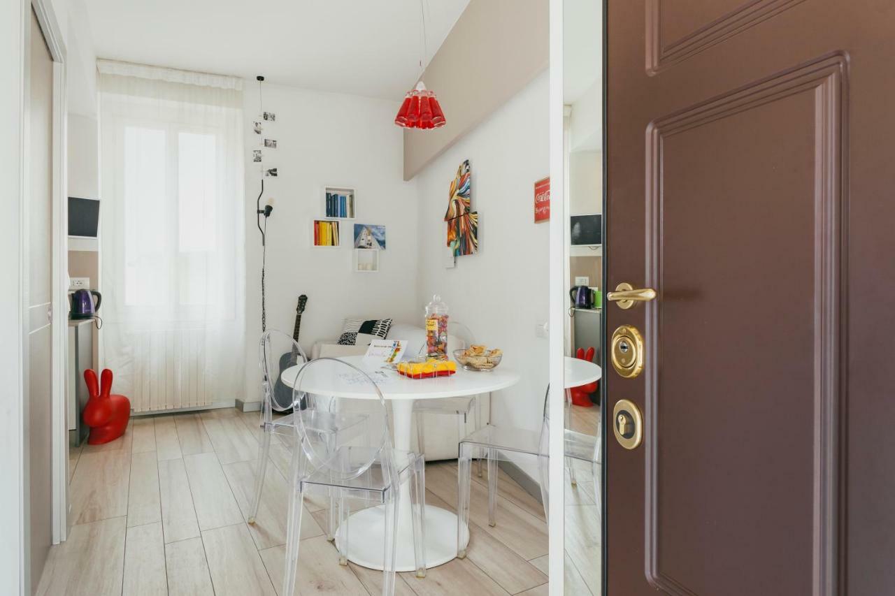 Chromotherapy House Apartment