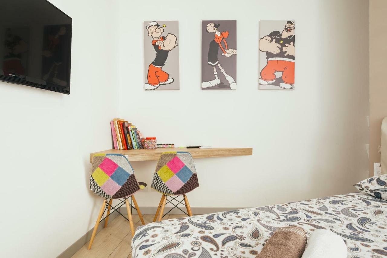Chromotherapy House Apartment