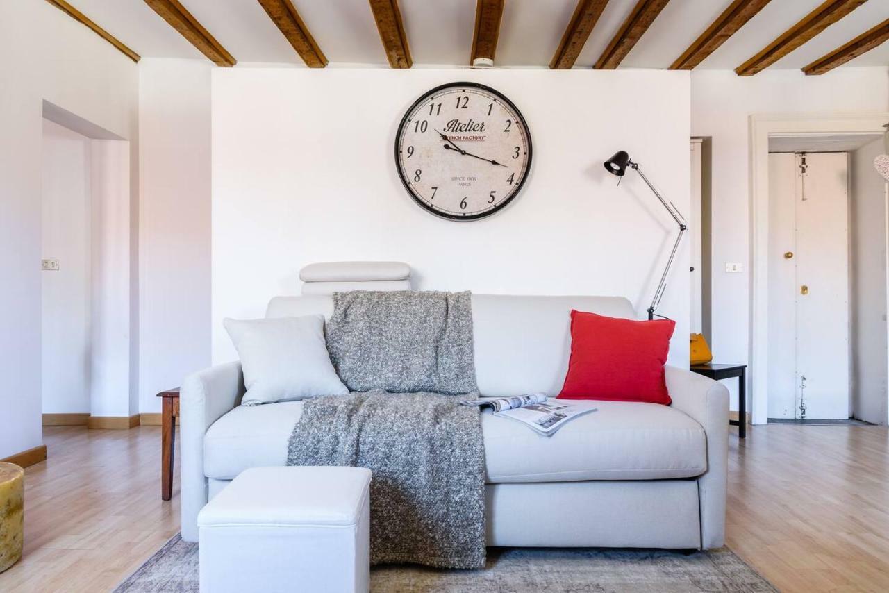 Apartment Altido Cozy Apt For 4 Close To Basilica Di Sant'ambrogio