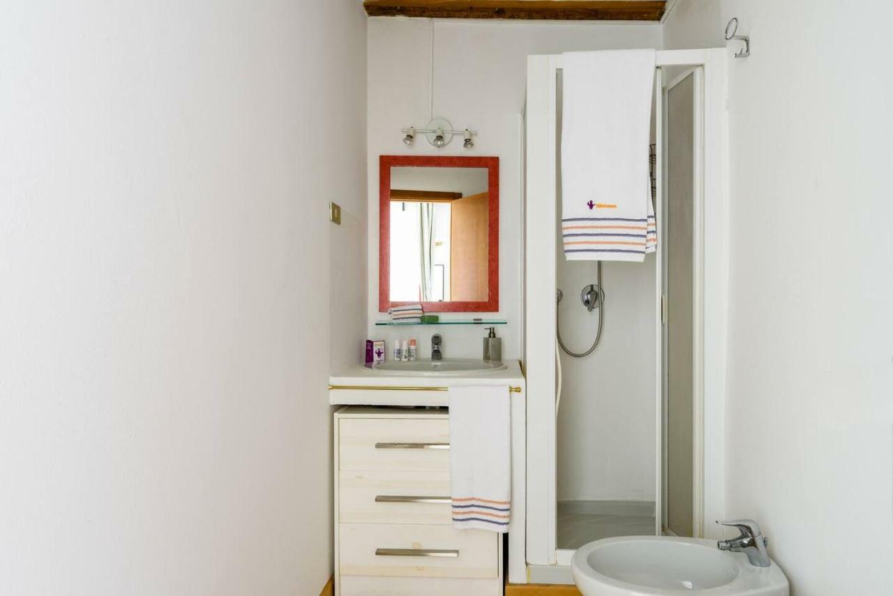Altido Cozy Apt For 4 Close To Basilica Di Sant'ambrogio * Milan
