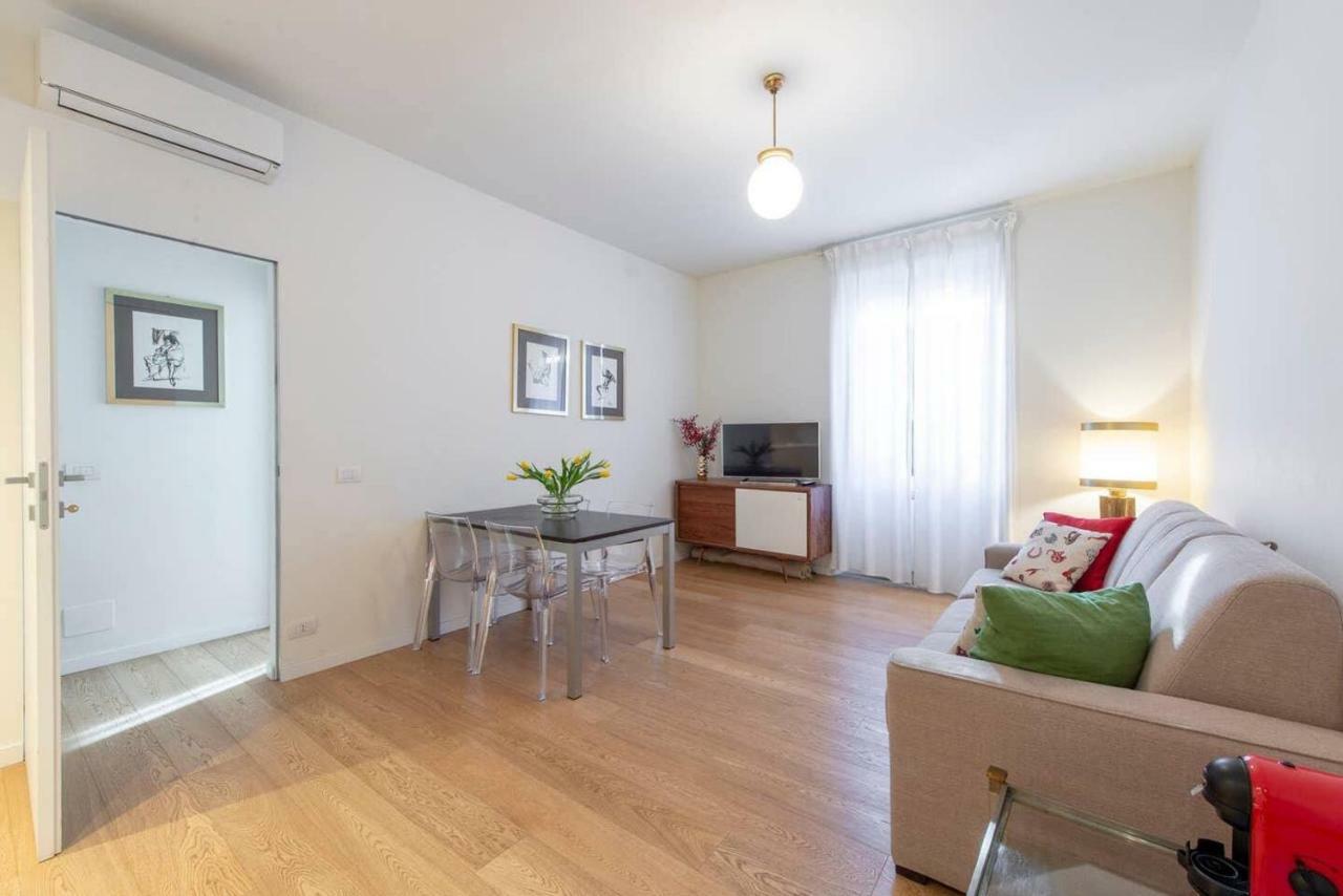 Joivy 1br In Isola With Stunning View To Bosco Verticale * Milano