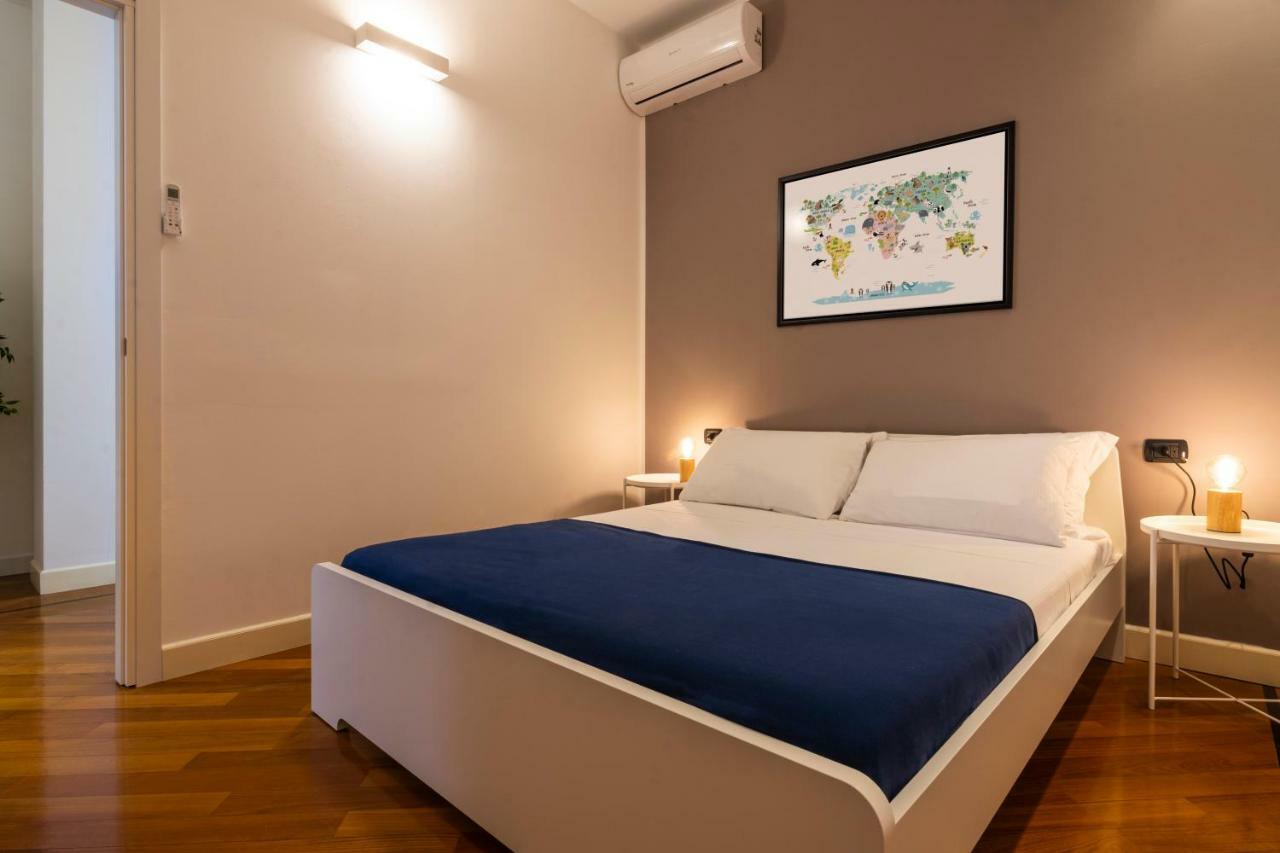 5 Bedrooms In The City Center Apartment Milan