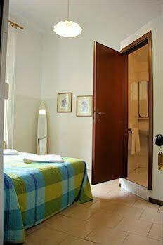 Hotel New *