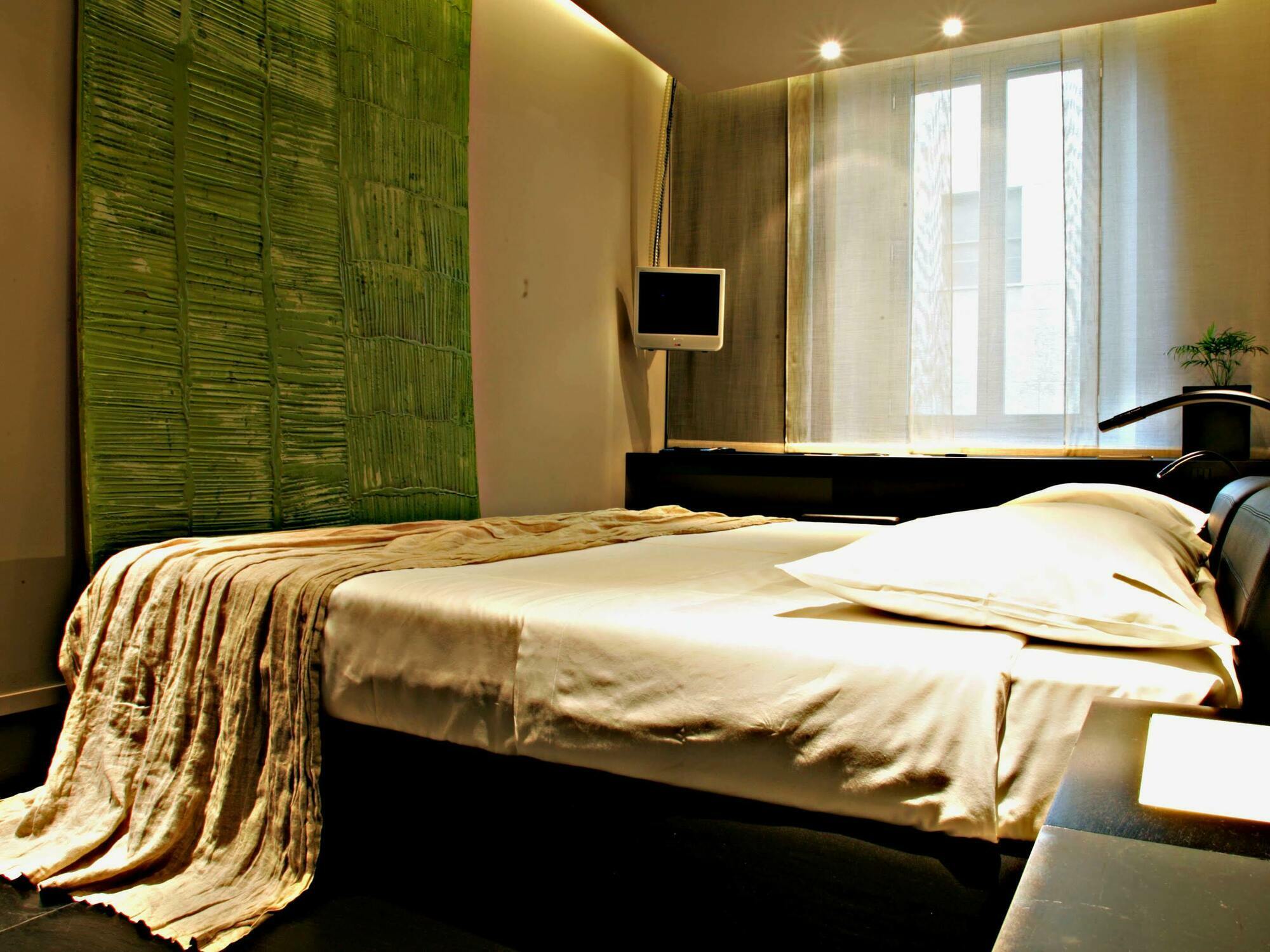 Straf, Milan, A Member Of Design Milan
