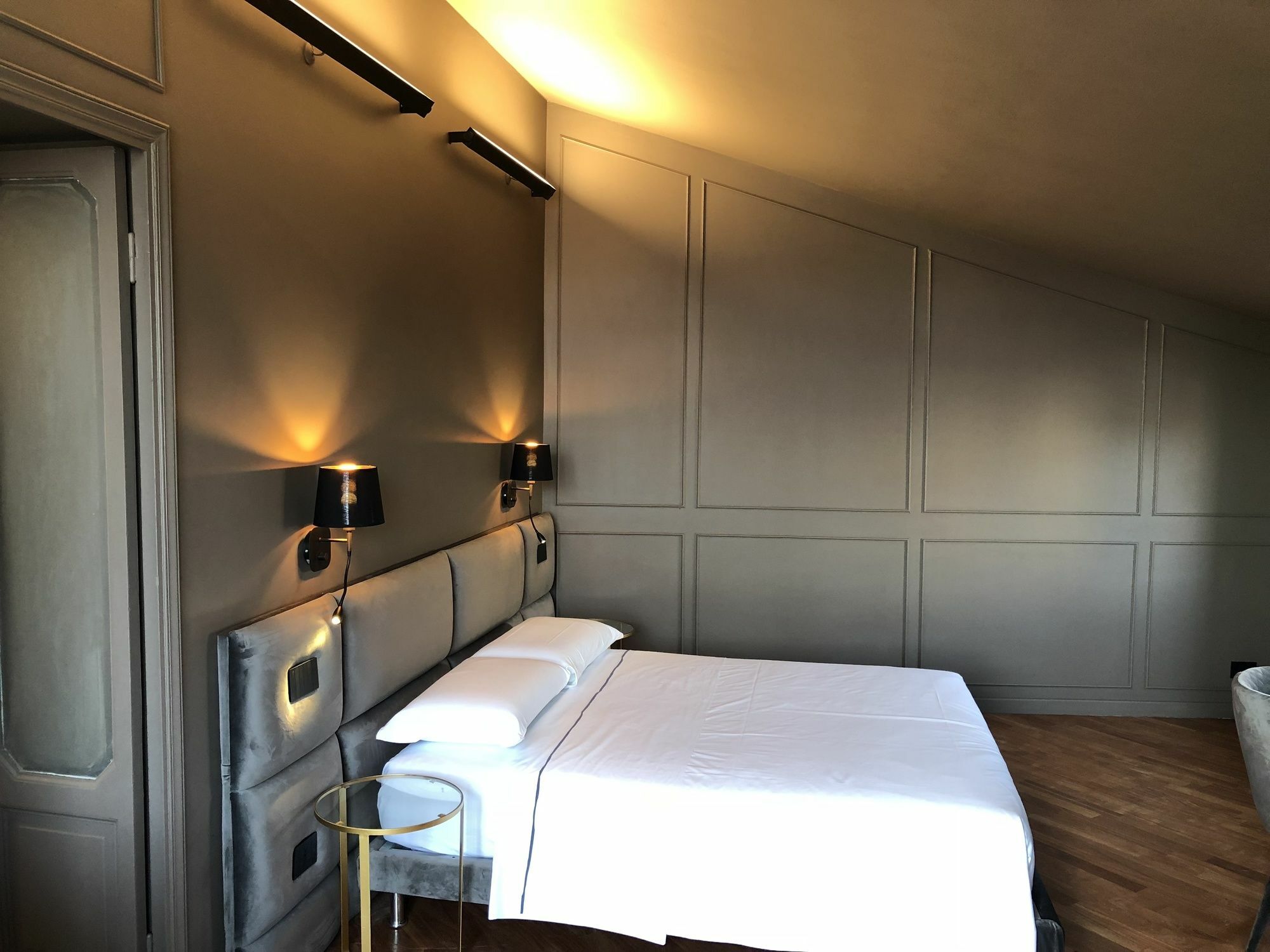 Hotel Garibaldi Milan