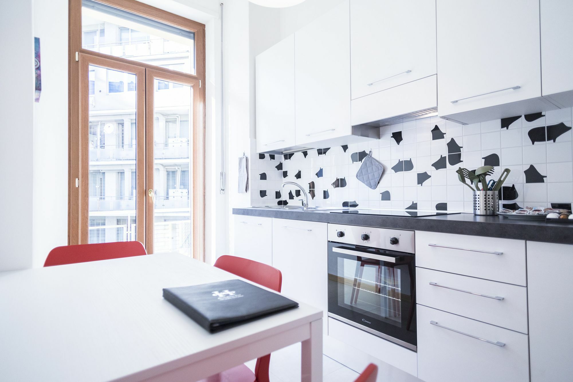 Hemeras Boutique Homes - Design Near Duomo Cathedral Apartment Milan