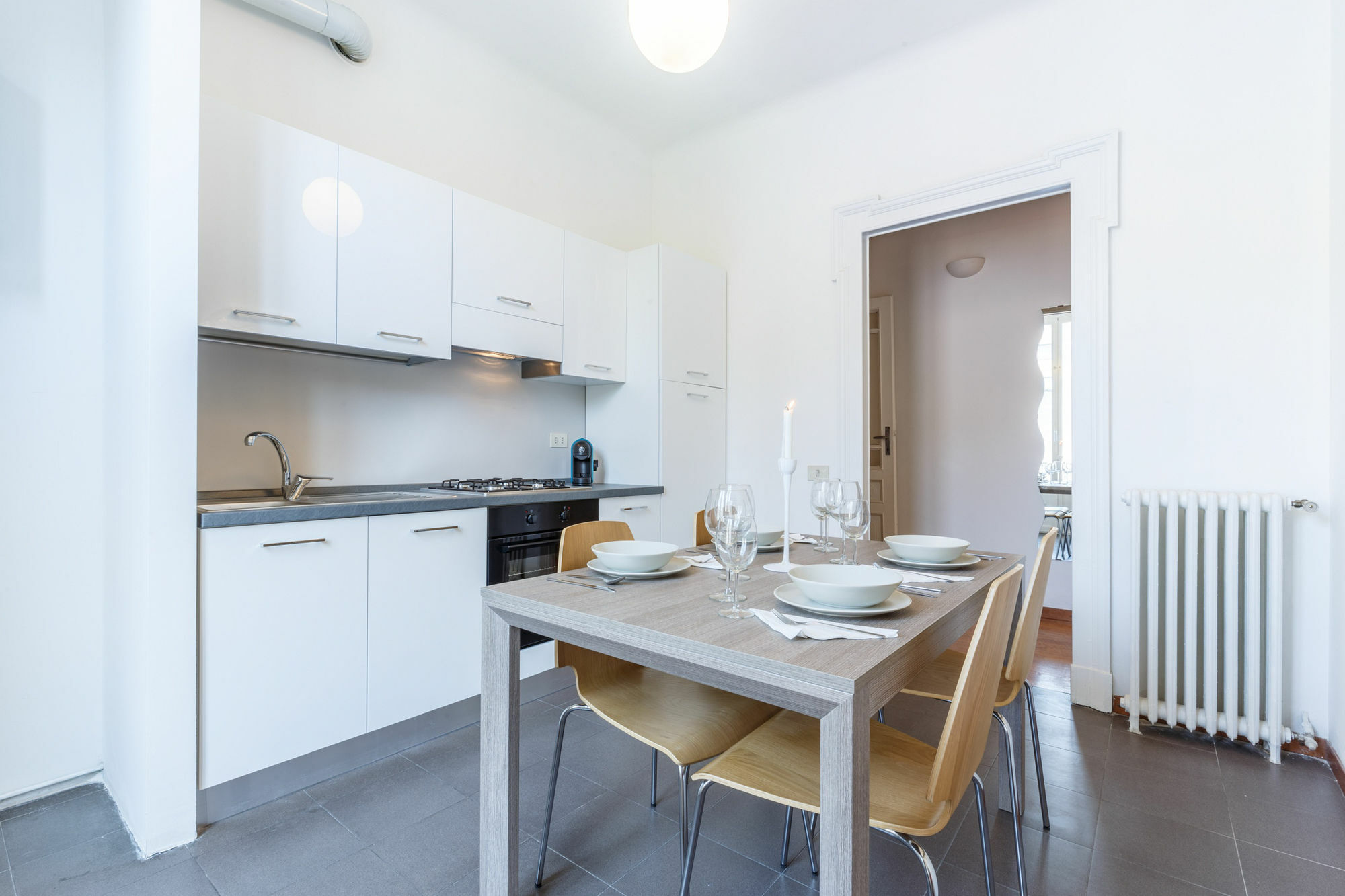 Suitelowcost - Station Apartment *