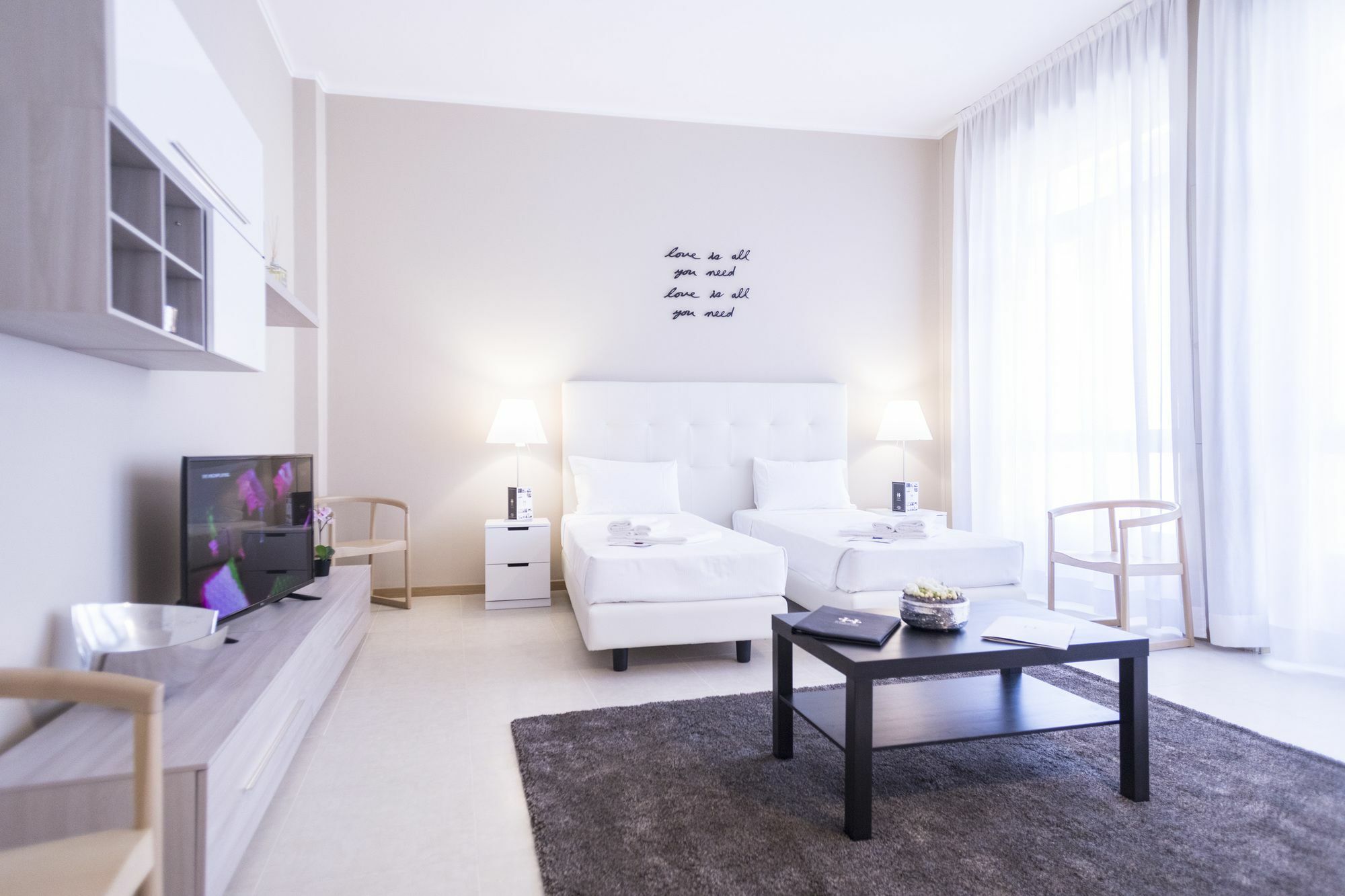 Hemeras Boutique Homes - Design Near Duomo Cathedral * Milan