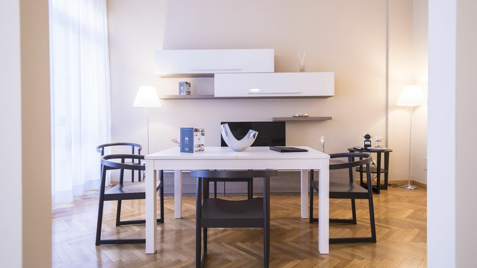 Hemeras Boutique Homes - Design Near Duomo Cathedral *