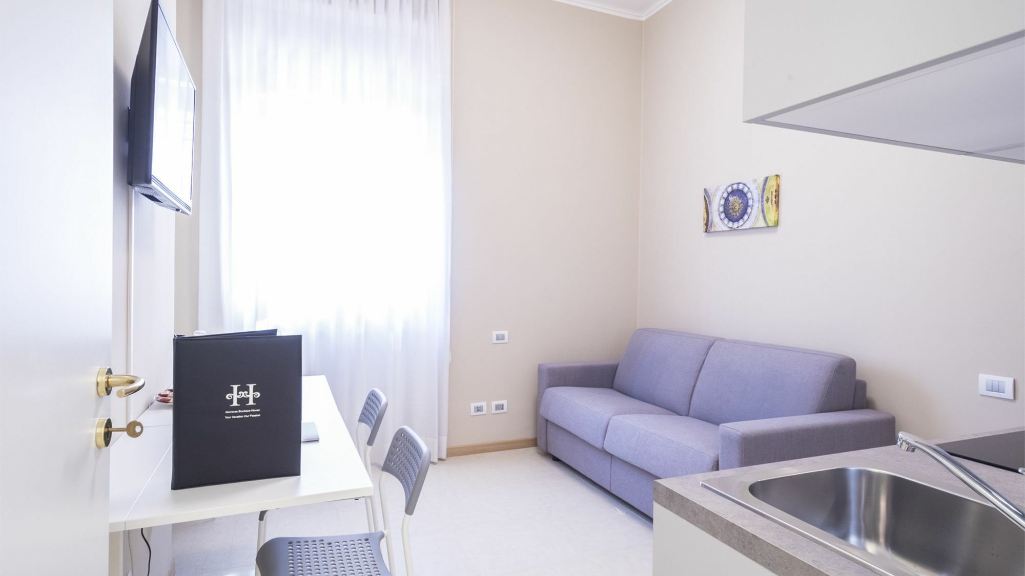 Hemeras Boutique Homes - Design Near Duomo Cathedral Apartment