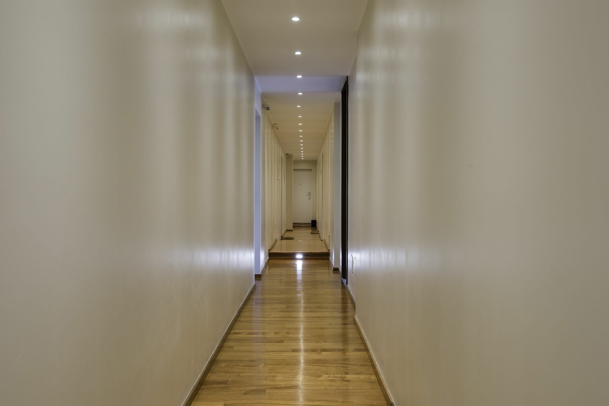 Rentclass - Fair Area - Piazza De Angeli Milan
