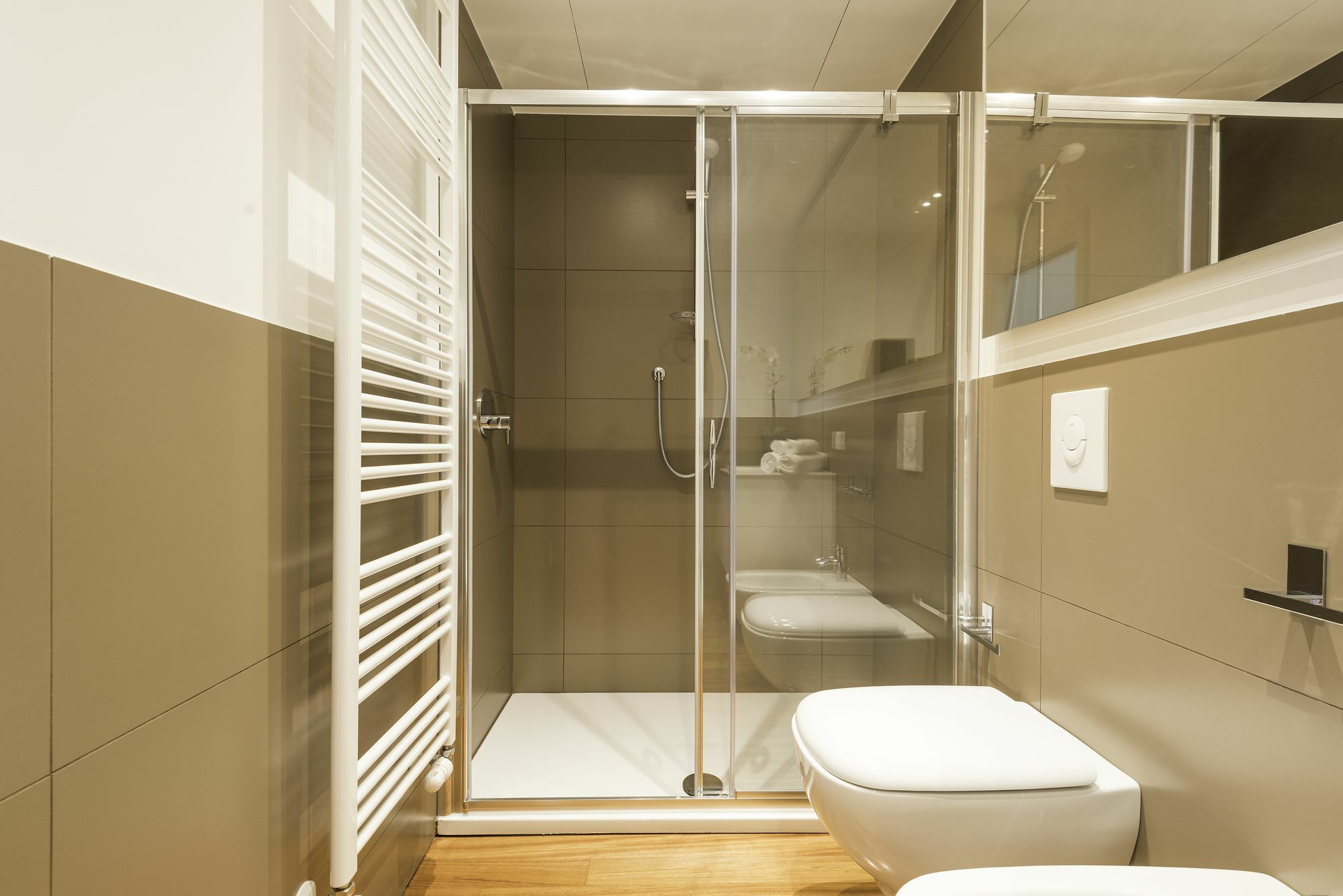Rentclass - Fair Area - Piazza De Angeli Apartment