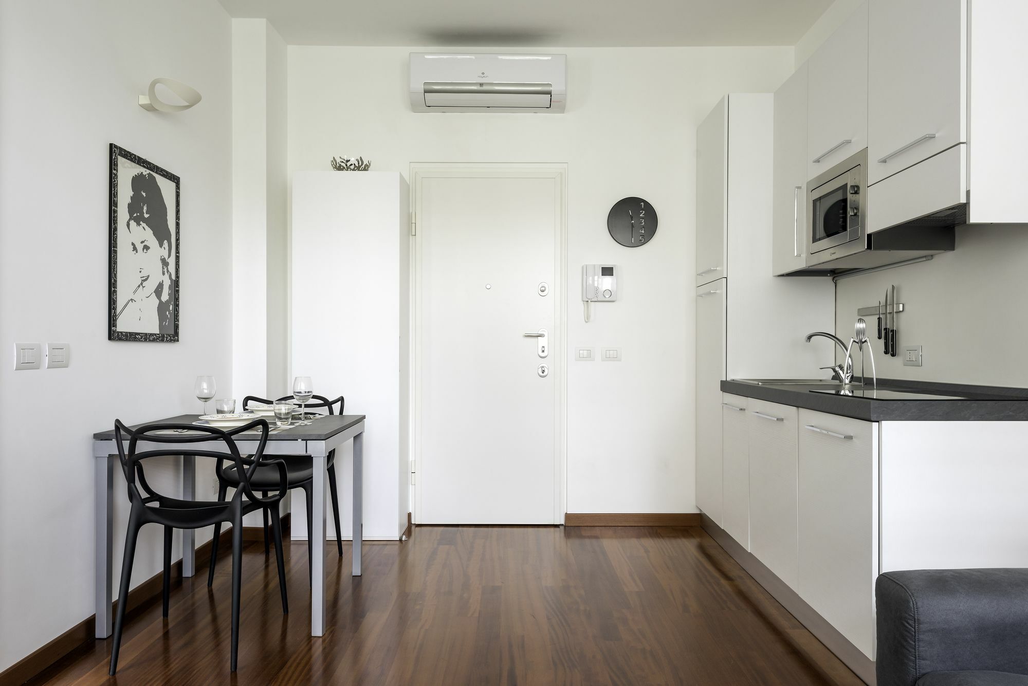 Rentclass - Fair Area - Piazza De Angeli