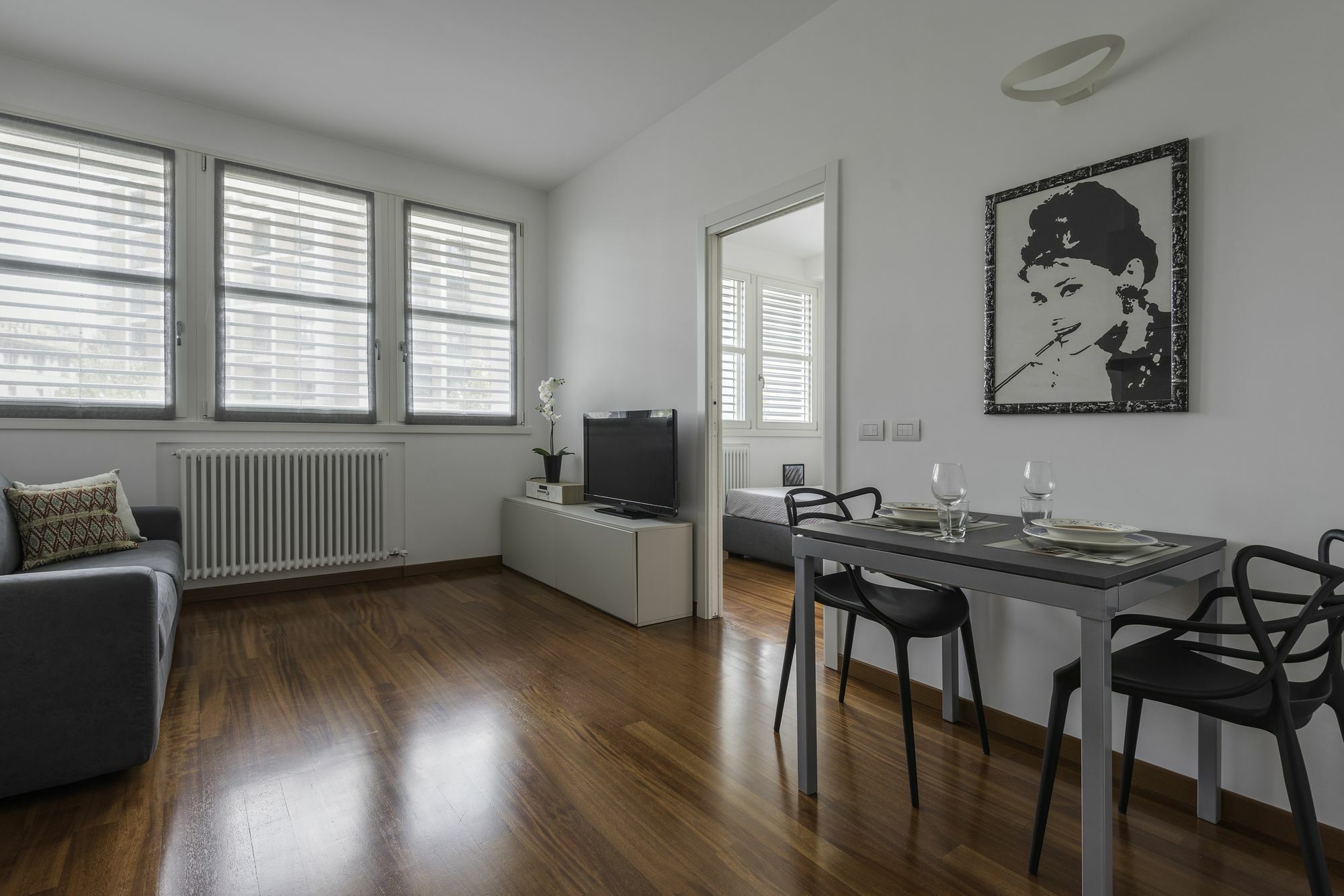Rentclass - Fair Area - Piazza De Angeli Apartment