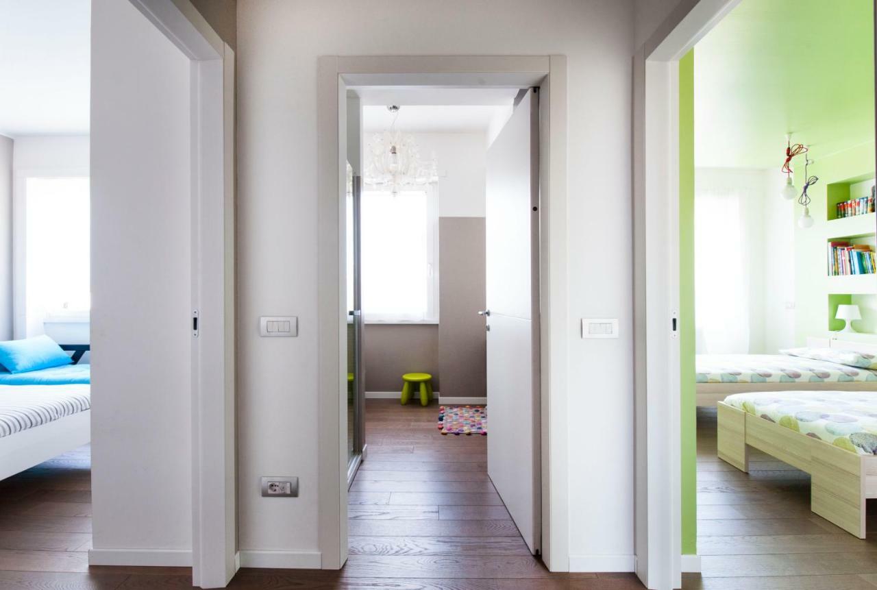 Apartment Lush Contemporary Flat Milan