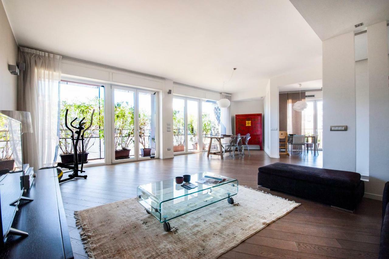 Lush Contemporary Flat Apartment *