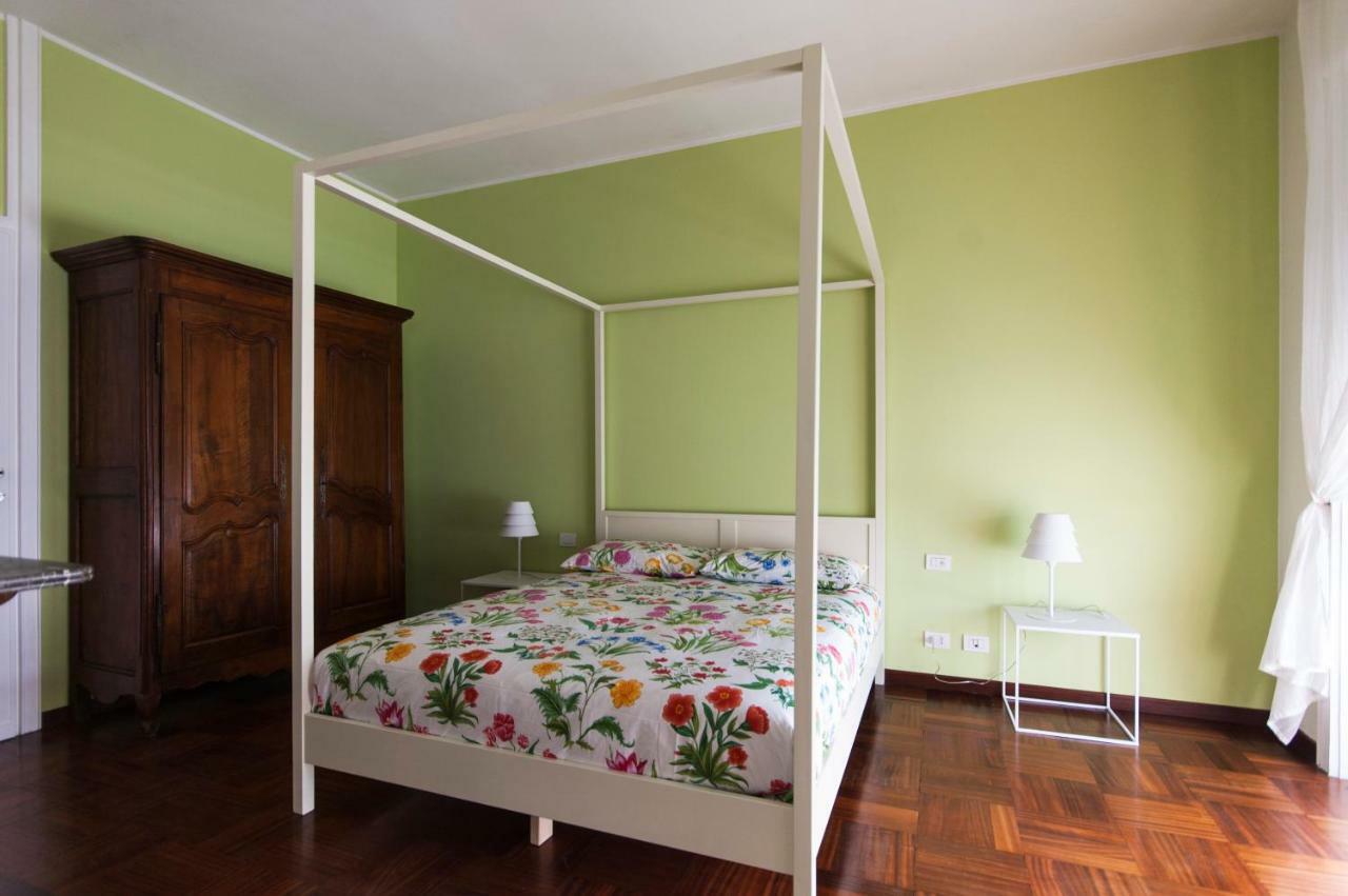 Apartment Luxurious 4bdr Penthouse Near Duomo Cathedral