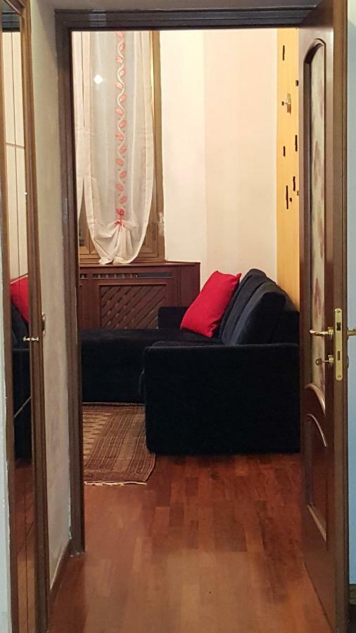 Apartment House Mm Gorla *