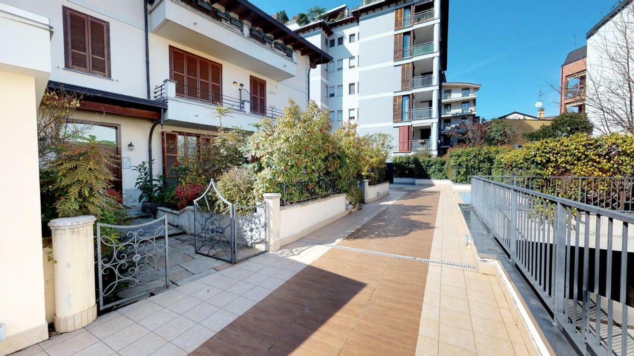 With Private Garden Near San Siro Stadium Apartment