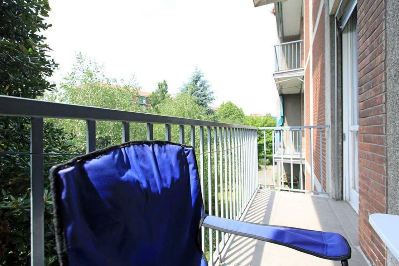 Room, 200m Subway, Navigli Area, Free Park, 10min Center, No Fee, Shared Bath And Kitchen Guest house *