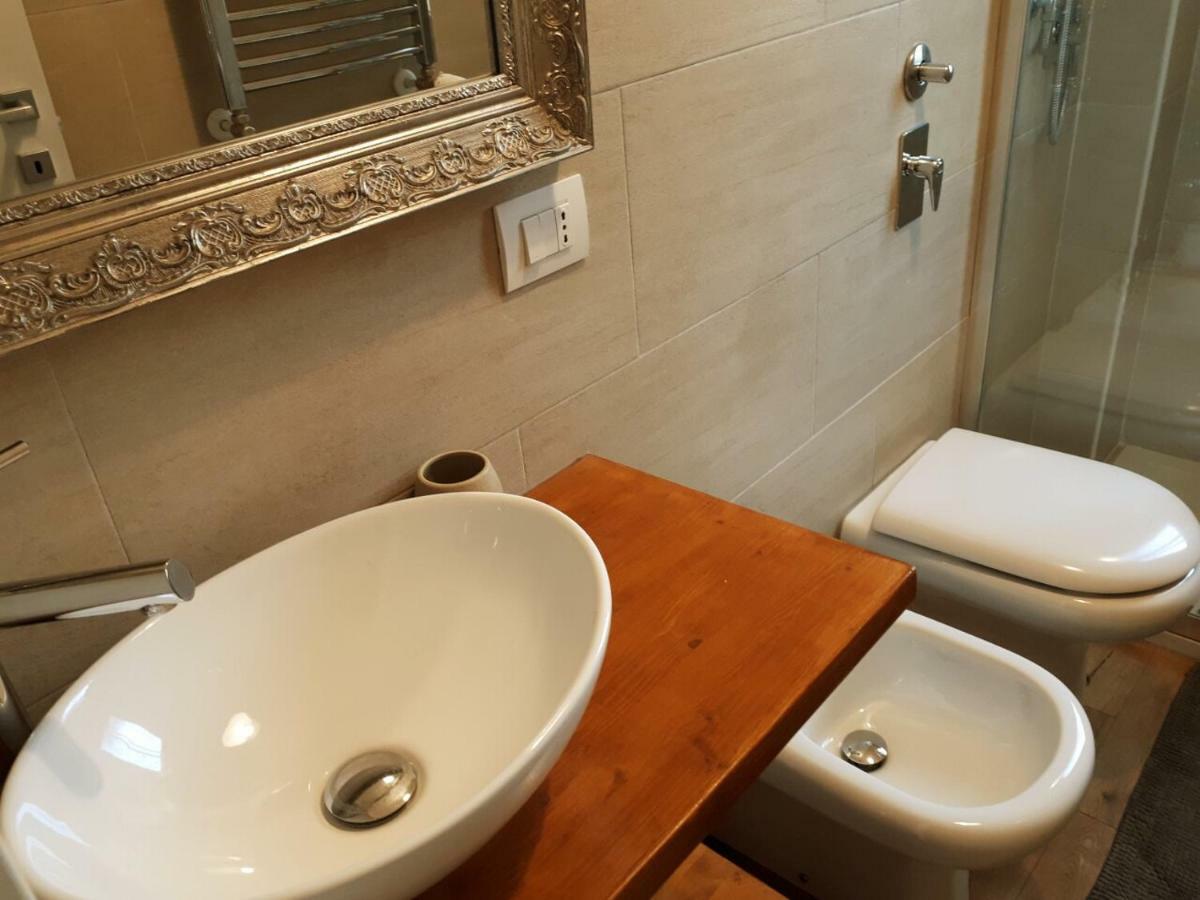 Modern And Stylish Close To Subway Milan