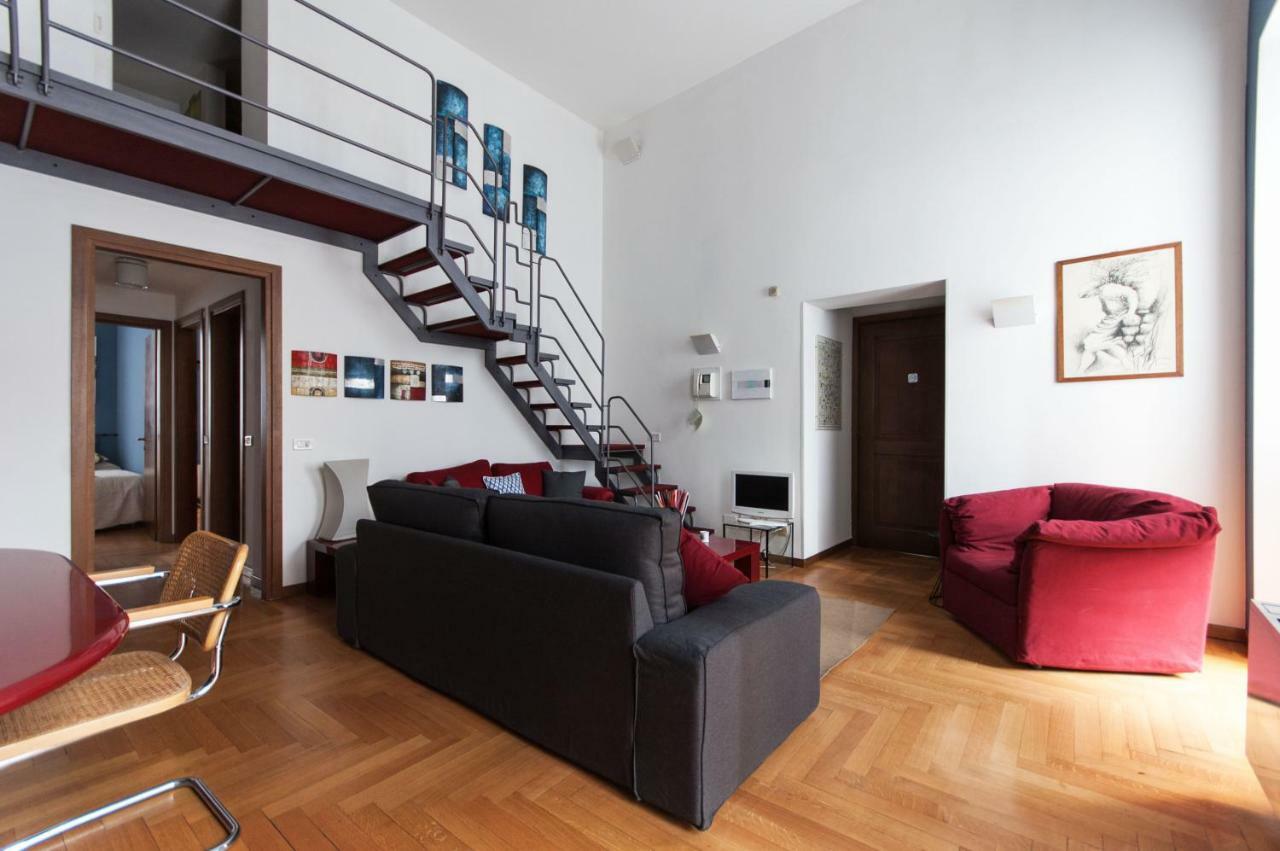 Apartment Fancy Blue Duomo Duplex Milan