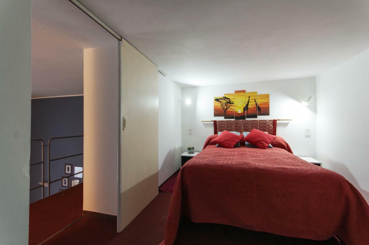 Apartment Fancy Blue Duomo Duplex Milan