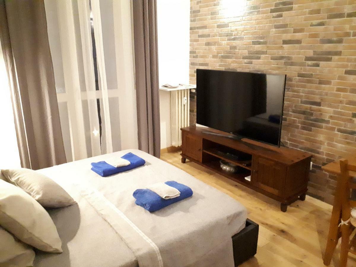 Apartment Modern And Stylish Close To Subway Milan