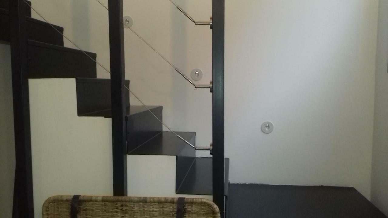 10 Via Giuseppe Sirtori * Milan