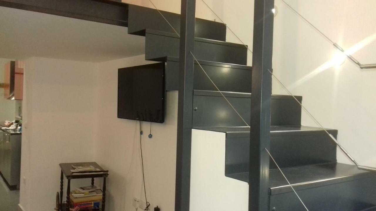 10 Via Giuseppe Sirtori Apartment *