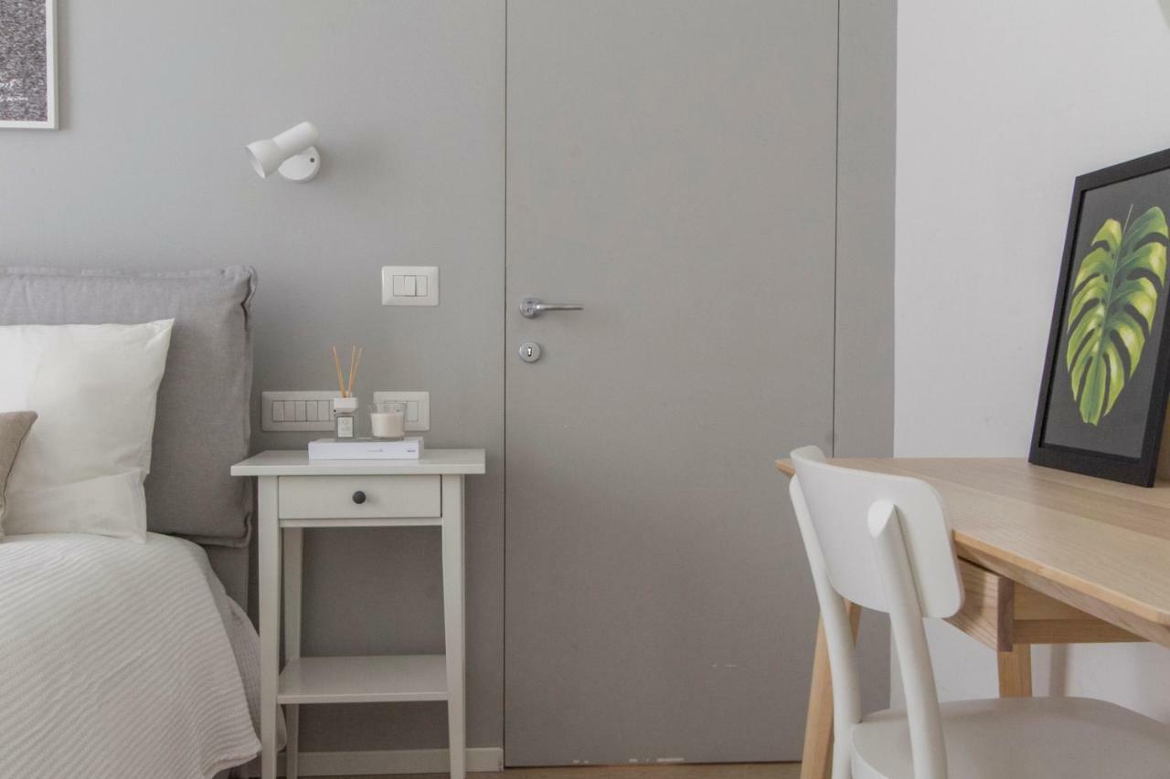 Luxury And Spacious Apartment *