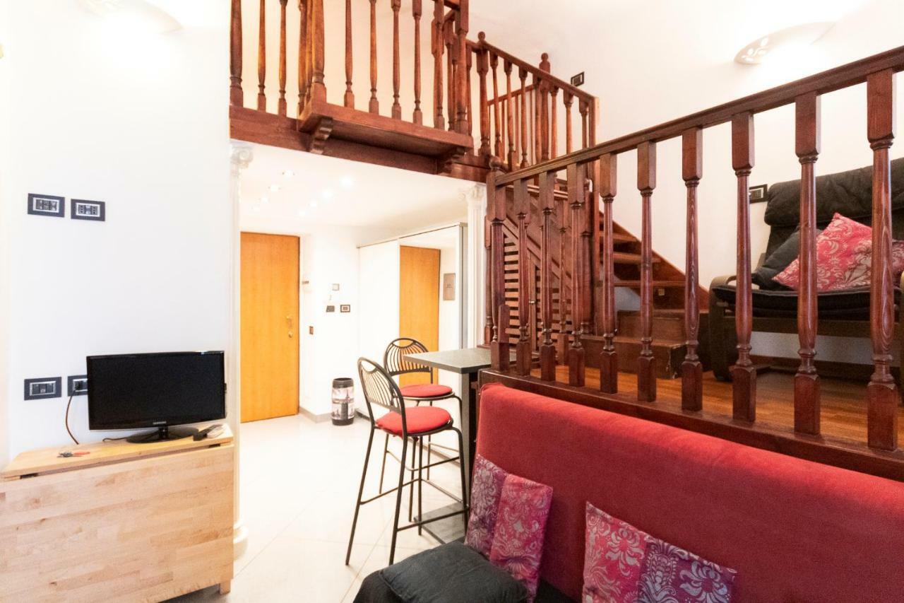 Apartment Alzaia 54 Navigli Milan