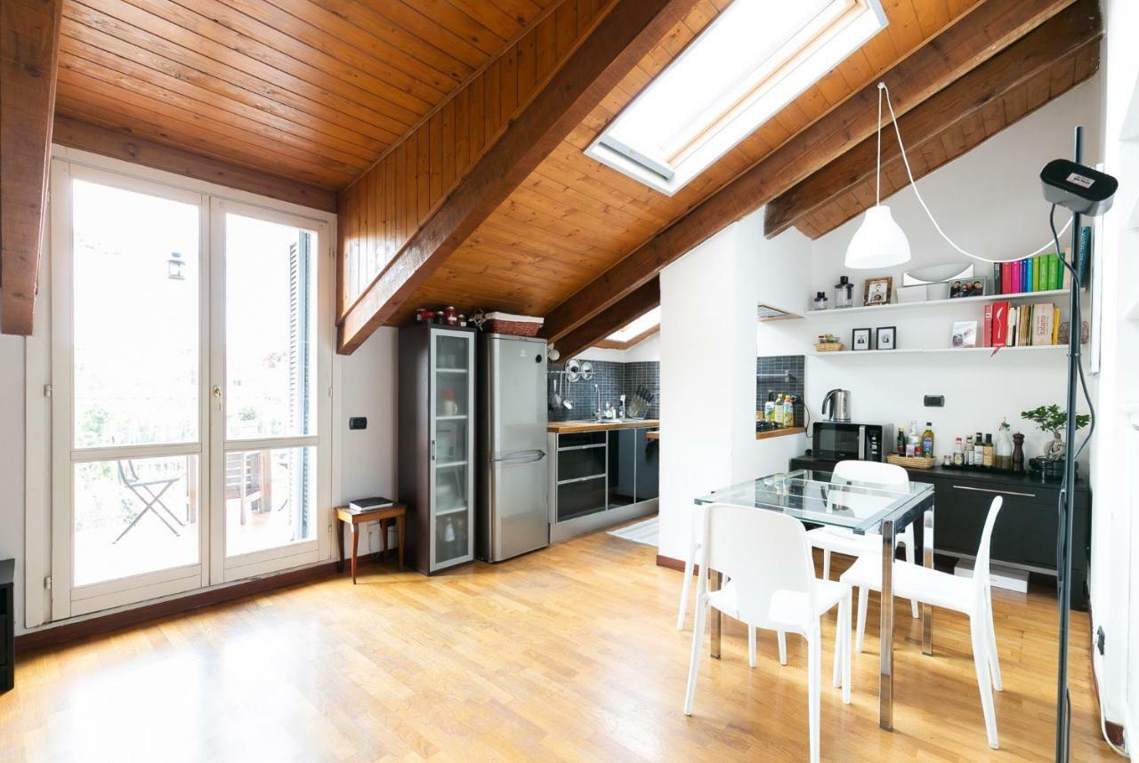 Apartamento Mansarda Sui Navigli Con Terrazza