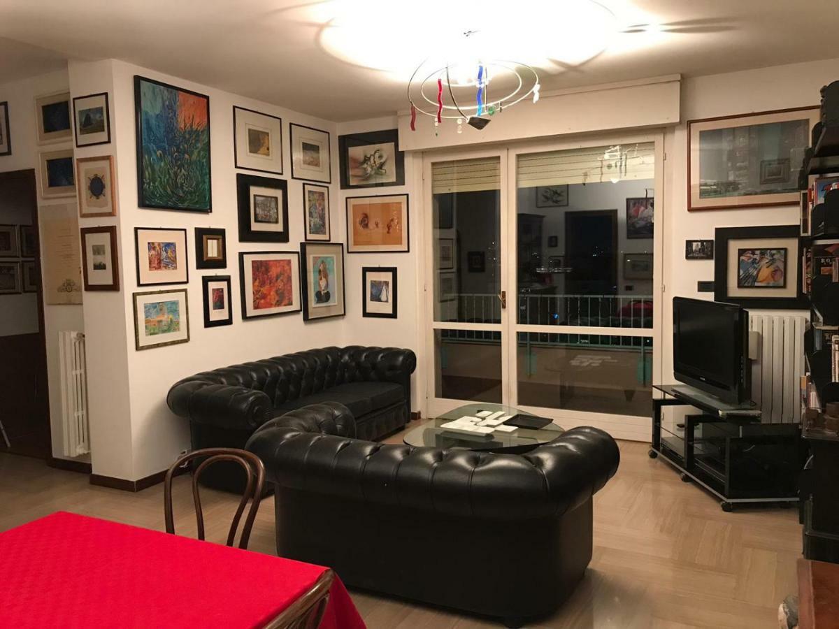 2 Via Parenzo Apartment Milan