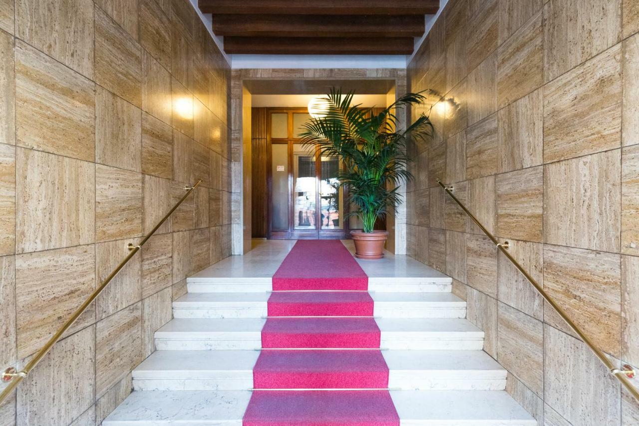 Be Carducci Apartment Milan