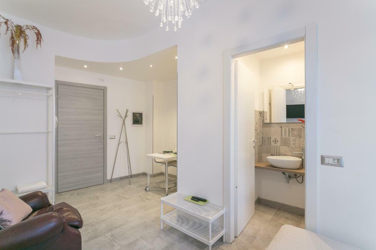 Modern Nest At Central Station Apartment *