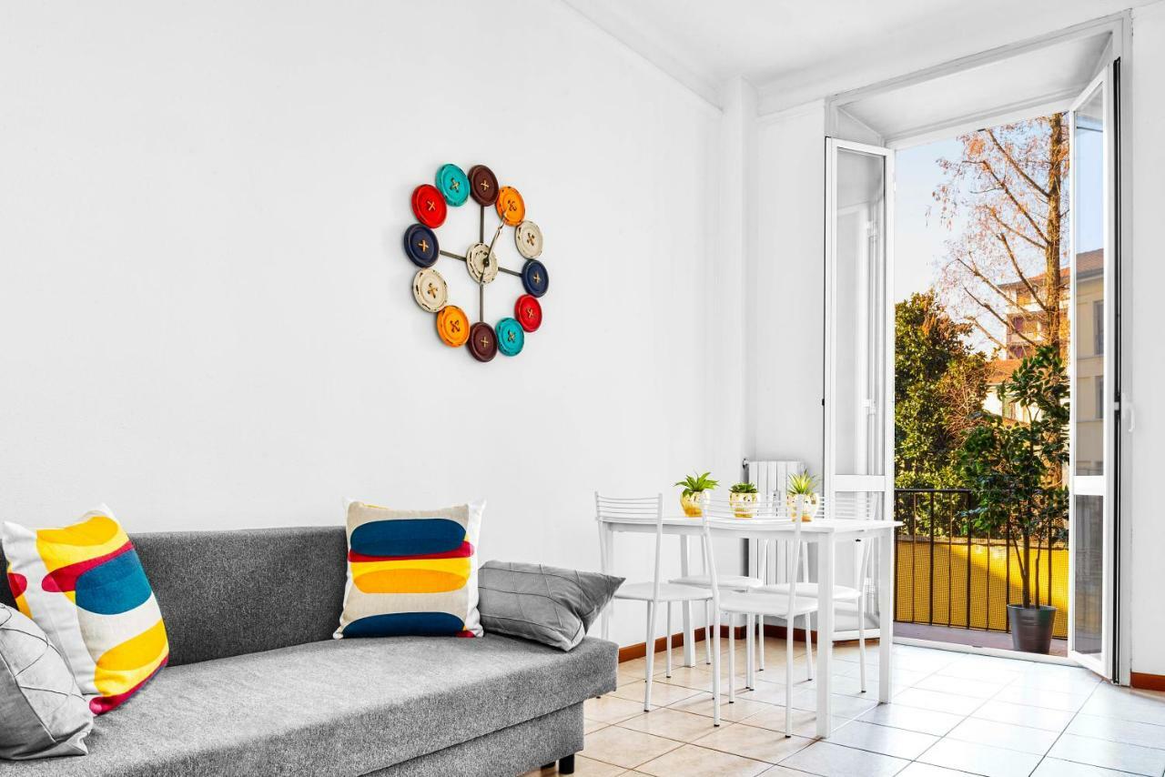 Flat Near Station Apartment