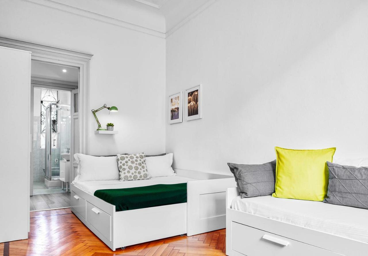 Hemeras Boutique Homes - 4 Design Homes In Center Milano