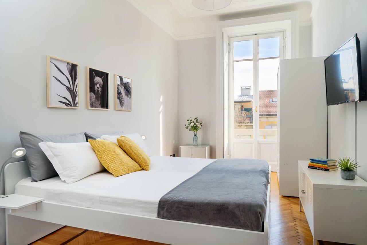 Hemeras Boutique Homes - 4 Design Homes In Center Appartamento