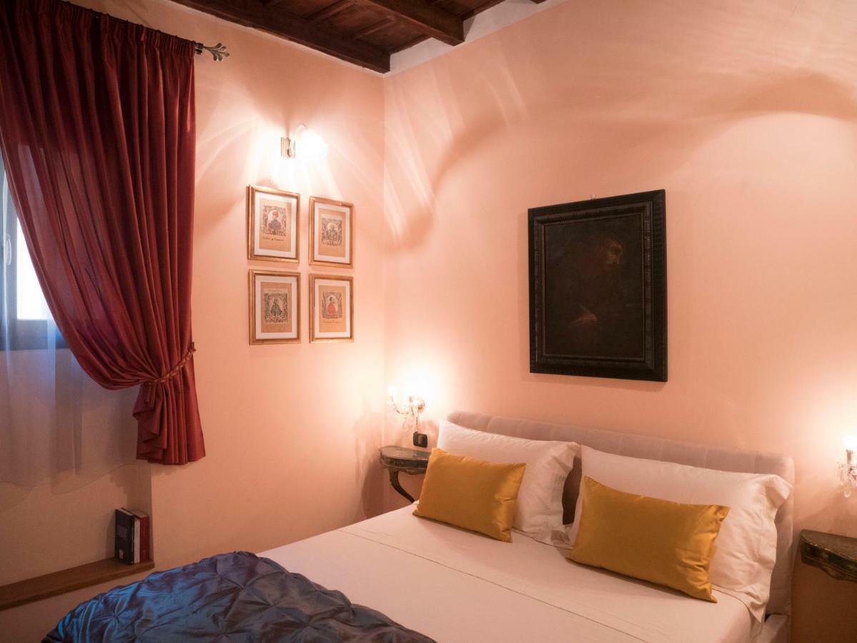 Broletto 26 Milan