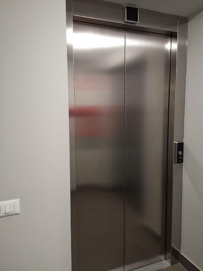 Apartment New Near Rho Fiera *