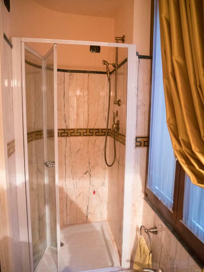 Apartment Broletto 26 Milan