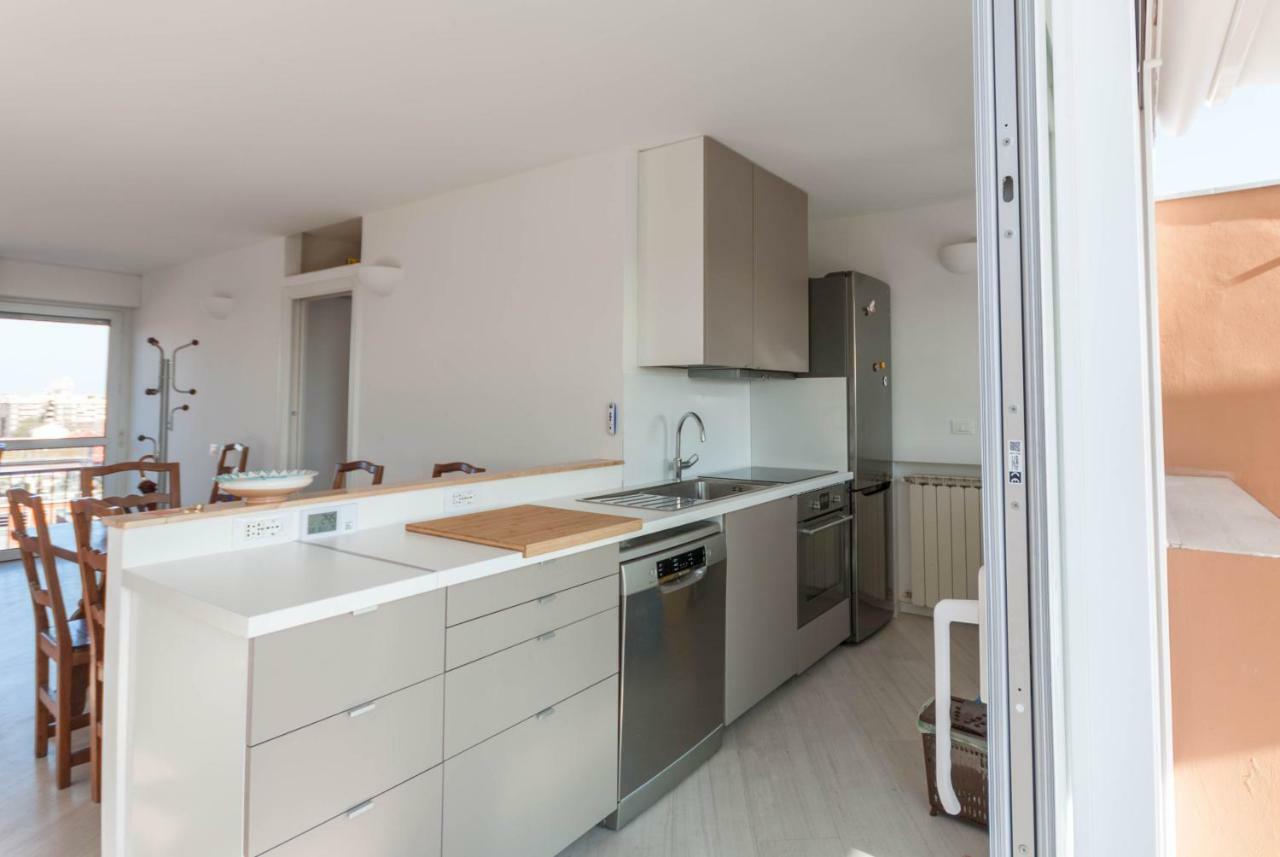 Exclusive Rooftop With Large Terrace In Solari/tortona Milan