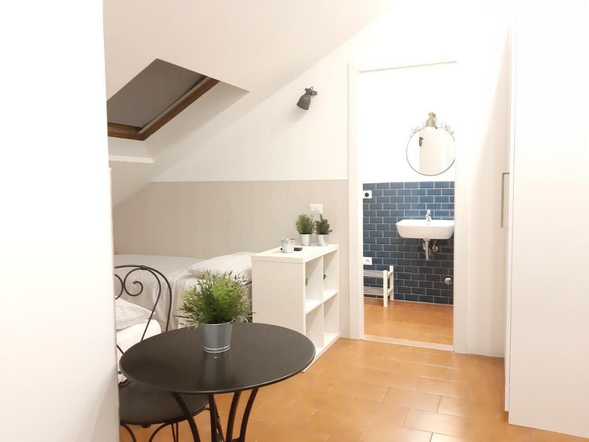 Central Station Open Space Apartment Milan